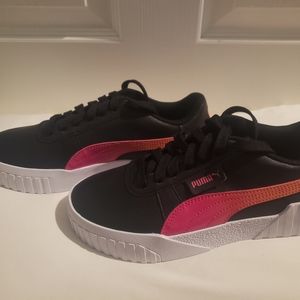 Puma tennis shoes